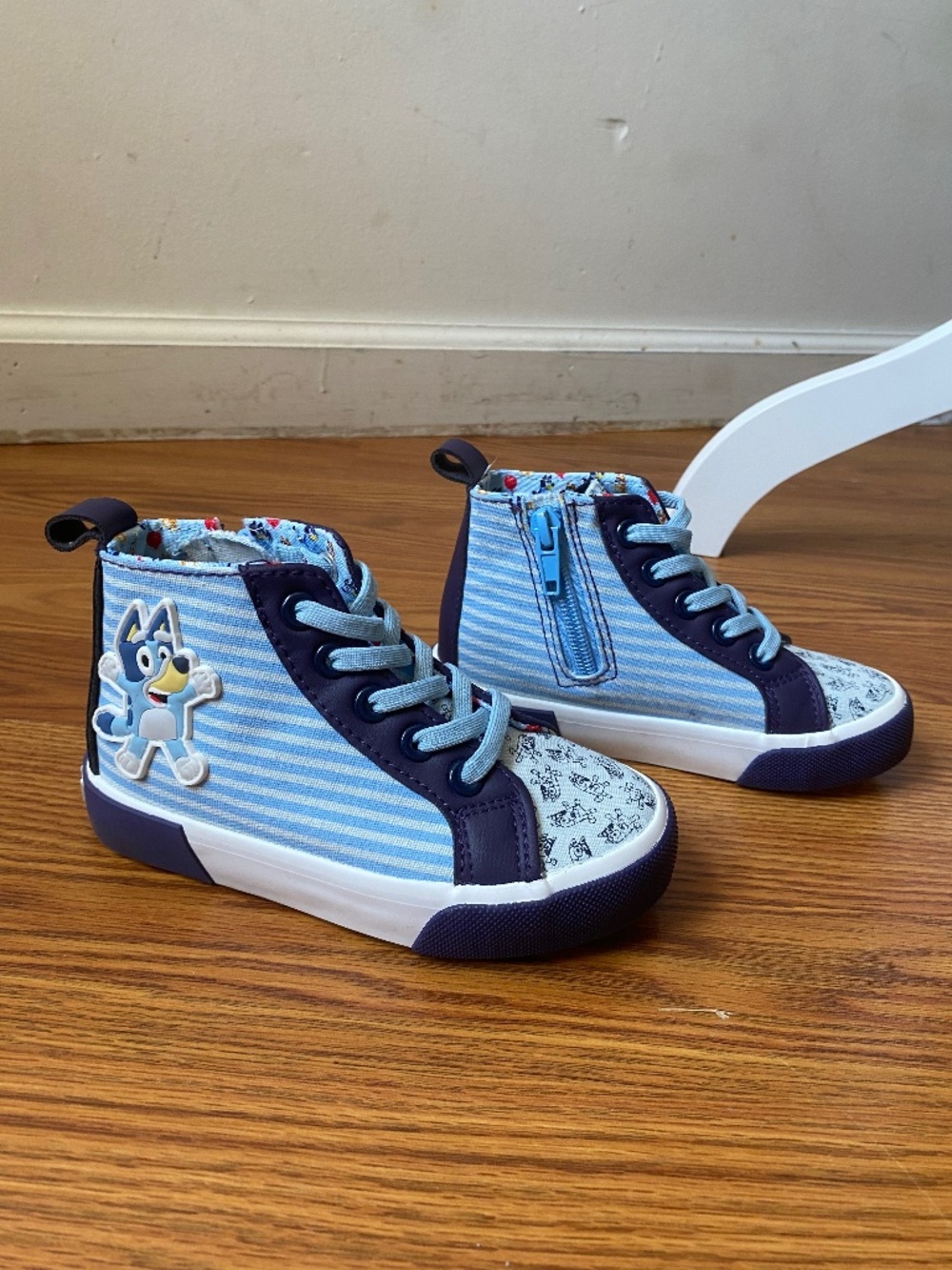 Size 9C Toddler Bluey shoes